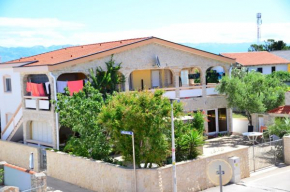Apartements Delfin Vir